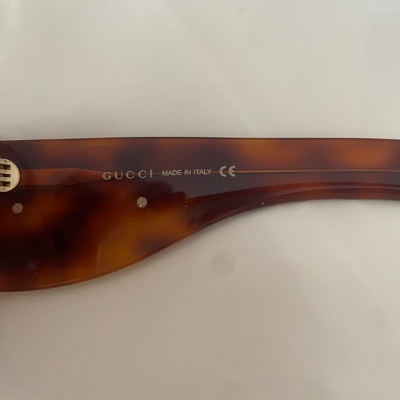 Gucci oversized sunglasses main image 6